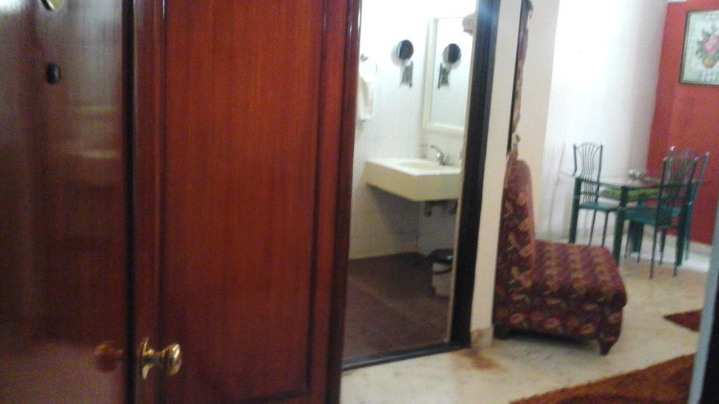 Hotel Pigeon International Bengaluru Kültér fotó